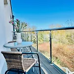 Ku Sloncu - Rozewie Z Widokiem Na Morze! Basen, Sauna, Plac Zabaw, Zaledwie 200 M Od Zejscia Na Plaze Διαμέρισμα *