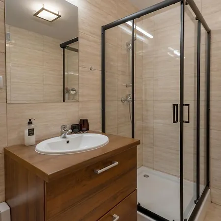 Ku Sloncu - Rozewie Z Widokiem Na Morze! Basen, Sauna, Plac Zabaw, Zaledwie 200 M Od Zejscia Na Plaze Apartmán *